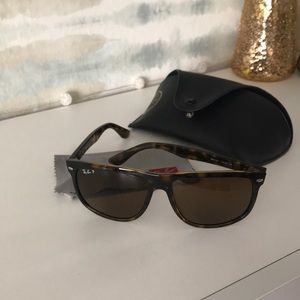 Ray-Ban tortoise shell sunglasses